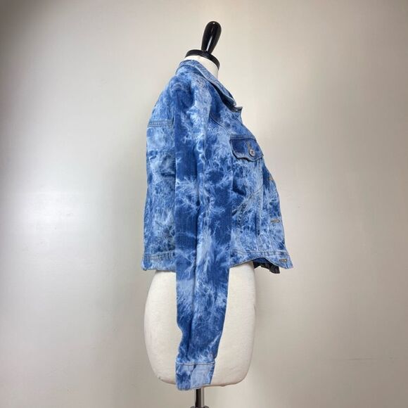 BB Dakota It’s A Must Tye Die Denim Jacket - Picture 2 of 5